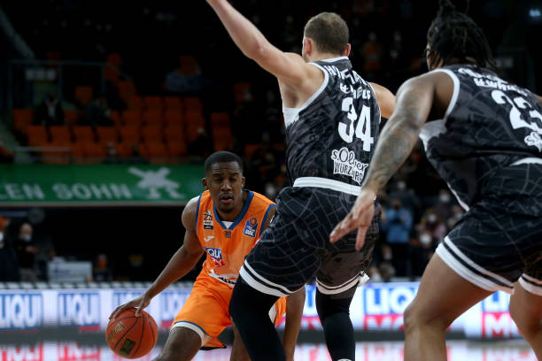 映了马雷斯 映了马雷斯