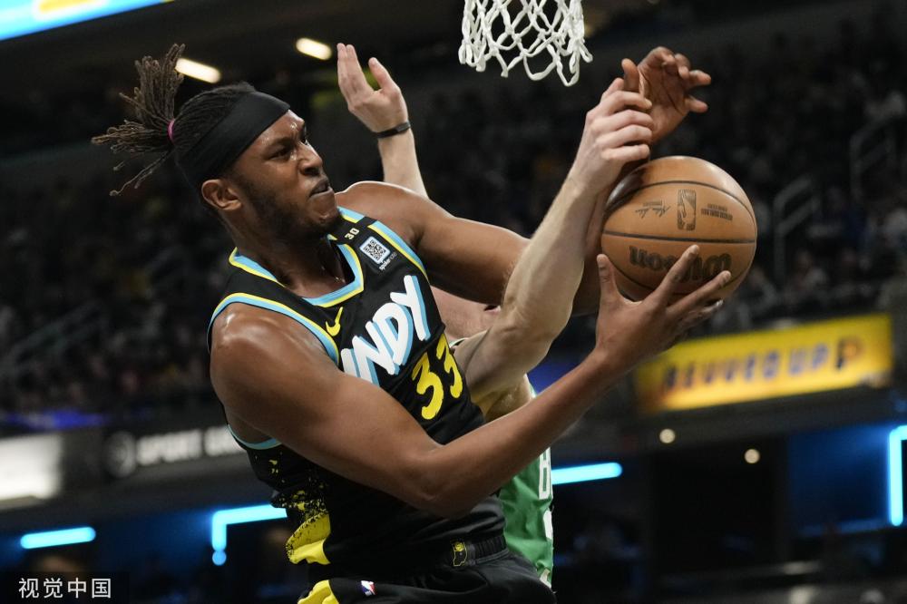 郑钦文在比 郑钦文在比