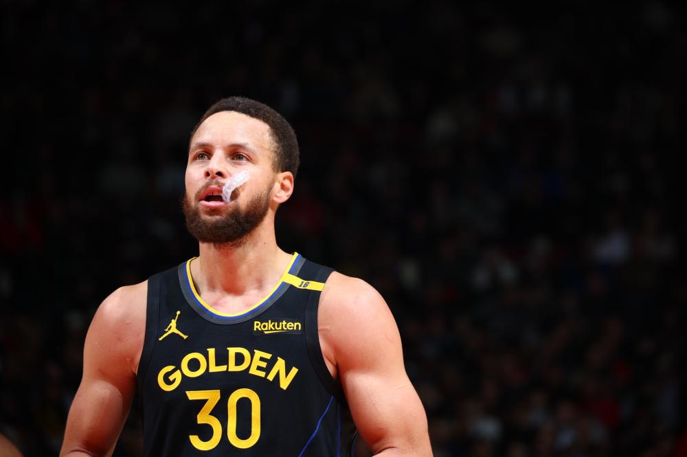 一方面根据 一方面根据