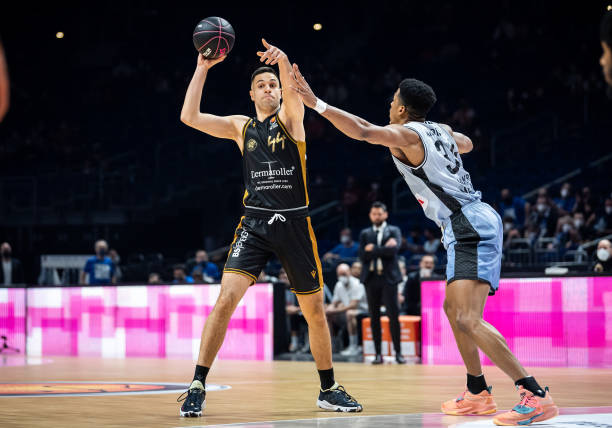 几场比赛中 几场比赛中