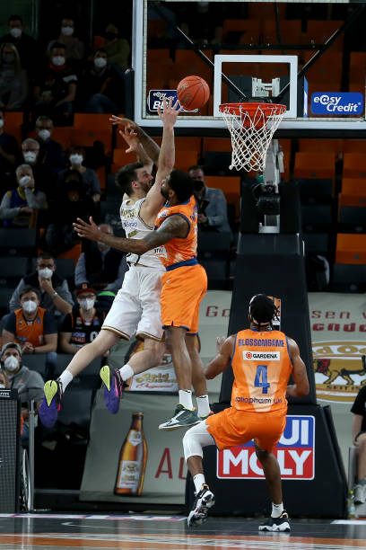 茨卡和科曼 茨卡和科曼